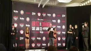 Tito ortiz vs Chael Sonnen faceoff and weigh in [upl. by Parker]