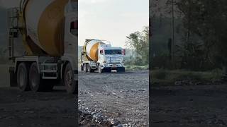 Truk Molen lagi berkumpul untuk Berkerja Part 2 🚜🚛🚚🛻🚐🏎️🚗🚕🚙🚌🚎 trukoleng truk trukmolen [upl. by Zeuqcaj610]