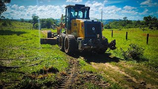 Desatolei a motoniveladora XCMG 1803BR e fui a recuperação de estrada vicinal [upl. by Nedac]