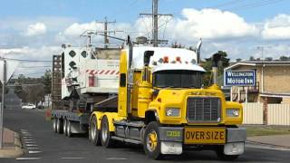 Mack R700 V8 Low Loader [upl. by Otsugua]