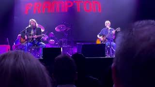 PETER FRAMPTON Performs SHOW ME THE WAY with Vocoder to Enthusiastic Hard Rock Crowd Orlando 63023 [upl. by Oler]