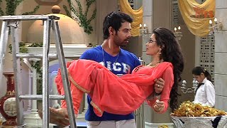 Abhi and Praghyas funny sequence in Kumkum Bhagya [upl. by Anaerdna]