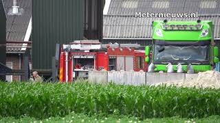 Brand in mestkelder in Drentse Bunne [upl. by Germaun]