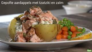 Gepofte aardappel met tzatziki erwtjes en zalm [upl. by Broder113]