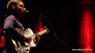 Lianne La Havas  Everything Everything  Live au Jamel Comedy Club  Adnsoundcom [upl. by Rrats]