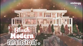 Bloxburg  Blush Modern Mansion  Tour  Layouts  Tips ෆ [upl. by Grosberg]