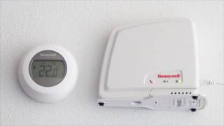 Round Connected Modulation monteren  Honeywell Home [upl. by Arhas]