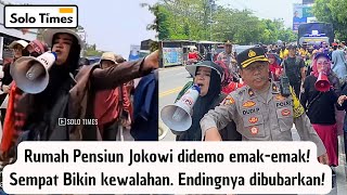 Rumah Pensiunan Jokowi Tiba2 Didemo EmakEmak [upl. by Devine263]