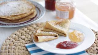 Crepes leggere senza glutine e senza lattosio  Ricetta dacile petitchefit [upl. by Tilden]