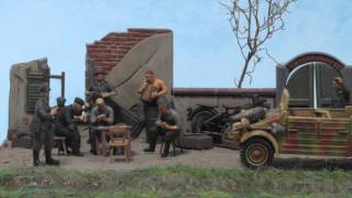 Diorama SdKfz251 and Kubelwagen in 172 scale [upl. by Constanta]