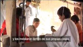 Niños y niñas trabajadores en Pakistán [upl. by Ila]