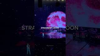 strawberry moon IU HEREHWORLDTOURINMANILA [upl. by Faxon]