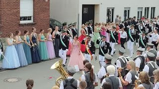 Parademarsch beim Schützenfest 2024 in Geseke Samstag [upl. by Enytsirhc]