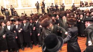 Simchas Beis Munkatch Brashov Rosh Yeshivas Munkatch Dancing with Chosson [upl. by Germana277]