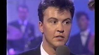 Paul Young amp Q tips Syslfm amp Sweet Soul Music Live 1987 rare [upl. by Thaddaus]