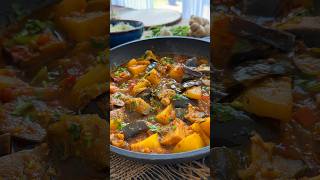 Auberginen Kartoffeln Curry curry auberginen food shorts shortsvideo [upl. by Nynnahs]