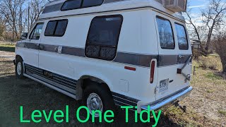 Level One Tidy on quotThe Dog Housequot 1984 Ford E150 Camper Van PoleBarnGarage JunkyardDigs [upl. by Ebarta]