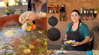 Sabroso Caldo de Pollo con Verduras Asi se Prepara En La Sierra de Sonora La Herencia de las Viudas [upl. by Liuqnoj266]