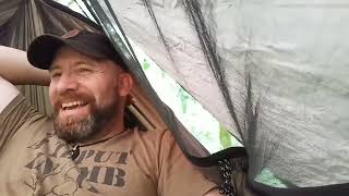 Setting up a Hennessy hammock and Onewind underquilt in the jungle [upl. by Theta]