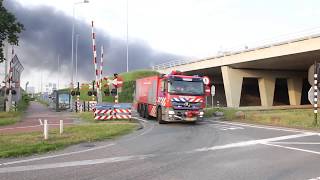 Brandweer Politie en OvDG met Spoed naar Zeer Grote Brand op het Westelijk Havengebied in Amsterdam [upl. by Becki291]