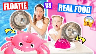 FLOATIES vs REAL FOOD CHALLENGE  Mega XL en Mini Floaties ♥DeZoeteZusjes♥ [upl. by Irt]