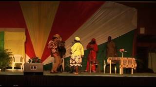 A Sa Go  Does Cabaret A Jampanesi piking nanga a djoeka boi [upl. by Catton]