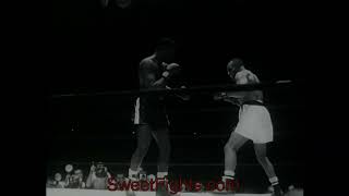 Ezzard Charles vs Jersey Joe Walcott 4  1080p 60fps [upl. by Sylirama680]