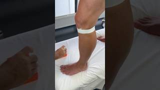 Quick Patella Taping functional solution for Jumper Knee in one step technique [upl. by Mendes]