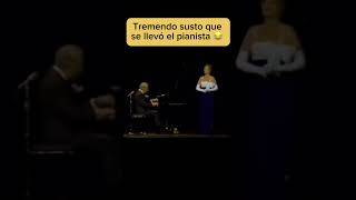 Victor Borge and opera singer Opera Singer scared a pianist with high pitch [upl. by Euphemie]