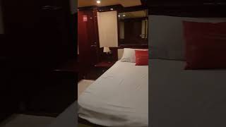 Gold hotell dubai rooms😎viralvideo dubaitravelvlog part3 [upl. by Ednalrim]