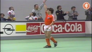 WK zaalvoetbal 1989 Nederland aan de top [upl. by Haorbed]