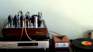 Magnavox 1959 Tube Amplifier 6v6G Marconi [upl. by Hubert]