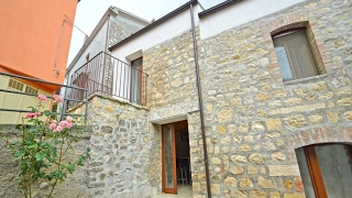 Renovated stone house for sale in Molise Campobasso Village Tavenna [upl. by Liu]