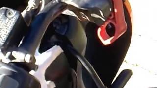 🔧 🔨CÓMO arreglar cable caballete BMW C1 🔩 ⚙️ how to fix stand wire C1 [upl. by Valora]