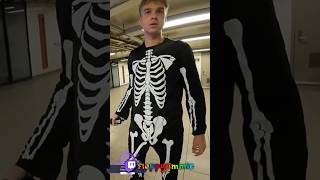 Hostile New York Skeleton shorts twitch twitchclips twitchstreamer nyc newyork newyorkcity [upl. by Curhan]