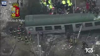 Incidente ferroviario a Pioltello le chiamate ai soccorsi Aiutateci il treno è deragliato [upl. by Tizes]