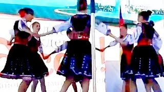 Молдавский танец исполняют школьники Moldavian dance performed by students [upl. by Close111]