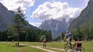 Der Lange Weg der Dolomiten  The Long Trail of the Dolomites [upl. by Caasi]