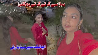 Hill park me charo traf jungle hi jungle😰 achanaq say tez barish agai🌦️😱  samreenali890 [upl. by Asilehc771]