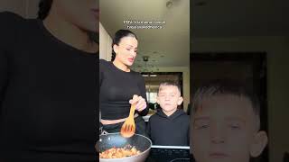 Ali biti mama je najljepse ❤️ funny familija couple balkanlife humor couplegoals comedy [upl. by Atneuqal]