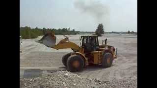 Trans Ghiaia Caterpillar 980G Wheel loader Loading Dumper Perlini DP405 [upl. by Kartis937]