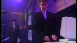 PET SHOP BOYS PANINARO THE TUBE PERFORMANCE 1986 [upl. by Ettenaj549]