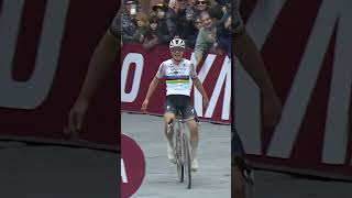 GRANDE LOTTE Kopecky wint met overmacht de Strade Bianche Donne kopecky lottekopecky [upl. by Deraj]