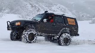 land rover discovery extreme offroad in snow [upl. by Drawets85]