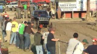 Jump amp Run BMod quotHill n Holequot Mud Bog Racing NC Mar2010 [upl. by Pippa]