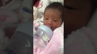 Newborn baby girl feeding ❤️💕💛💚 baby newborn shorts [upl. by Fotina169]