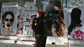 Gesichtslose Werbeplakate in Kabul  AFP [upl. by Ambrosine]