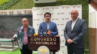 URGENTE ALDO DAVILA DESENMASCARA CASO DE CORRUPCION EN EL CONGRESO DE GUATEMALA PLAZAS FANTASMAS [upl. by Bork]