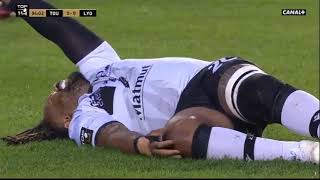 Top 14 Blessé Mathieu Bastareaud applaudi par Mayol [upl. by Aneerbas]