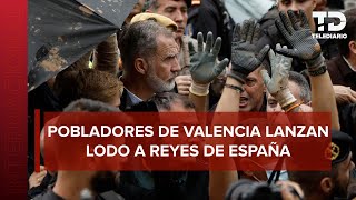 Arrojan lodo al rostro del rey Felipe VI durante visita a zonas inundadas [upl. by Melleta]